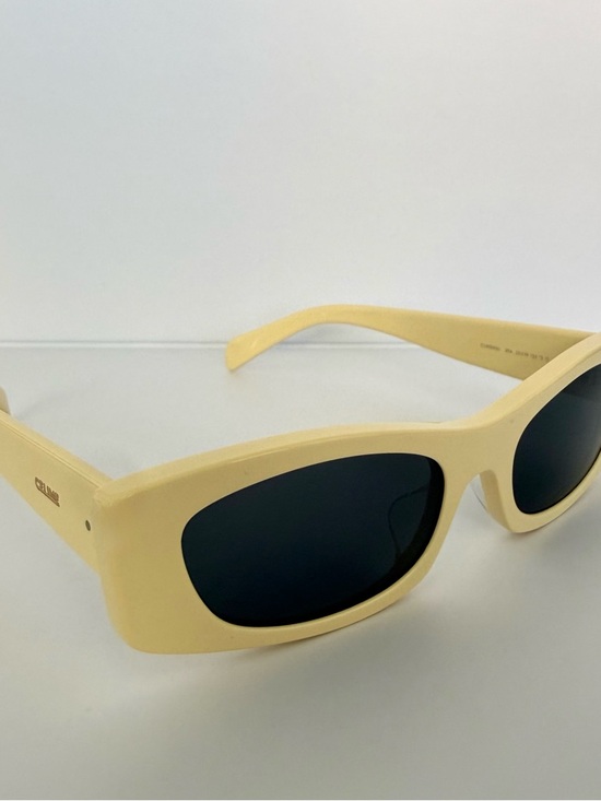 NEW!!! Celine women sunglasses CL40245U 39A Authentic main image 4